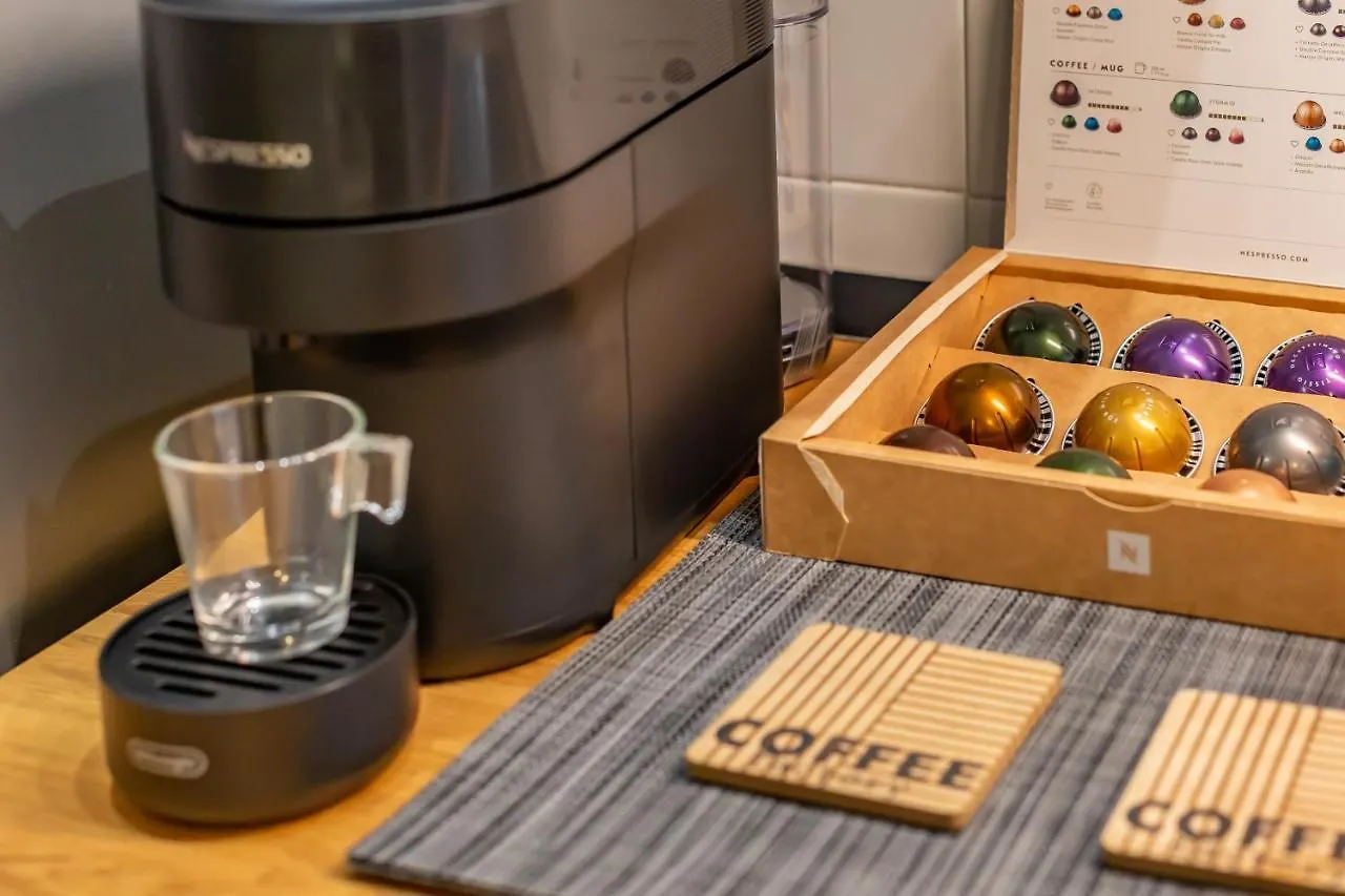 アパート Imperium House - Appartamento Con Giardino Privato, 3 Minuti Da Metro Piazza Bologna, A-C, ローマ
