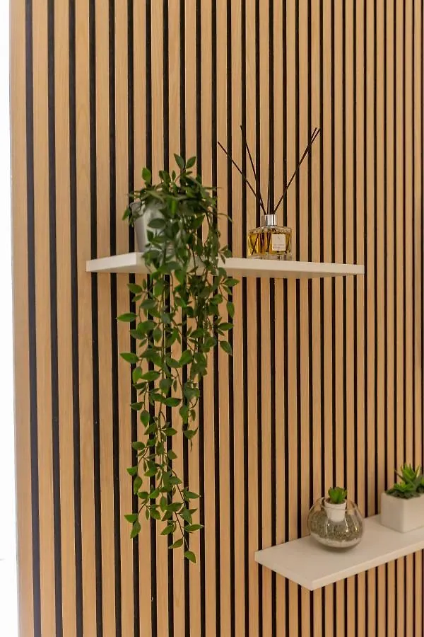 Imperium House - Appartamento Con Giardino Privato, 3 Minuti Da Metro Piazza Bologna, A-C, ローマ