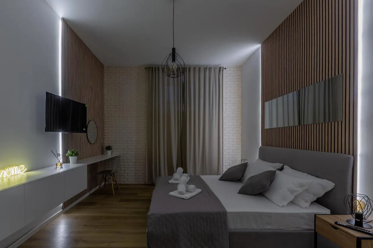 Imperium House - Appartamento Con Giardino Privato, 3 Minuti Da Metro Piazza Bologna, A-C, ローマ イタリア